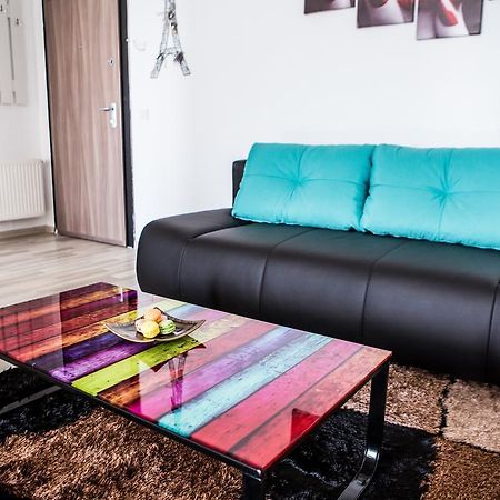 Oasis By The Sea - Summerland Apartment Mamaia Esterno foto
