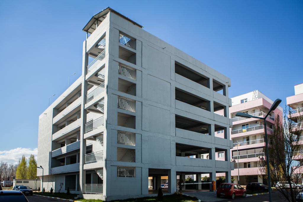 Oasis By The Sea - Summerland Apartment Mamaia Esterno foto