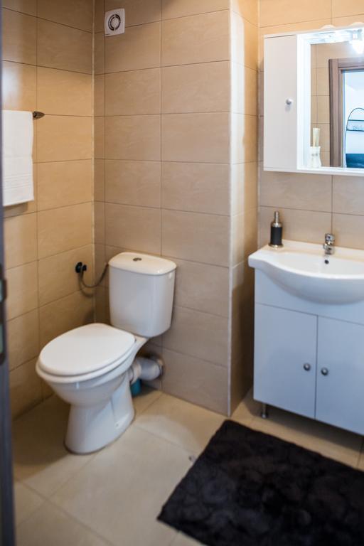 Oasis By The Sea - Summerland Apartment Mamaia Esterno foto