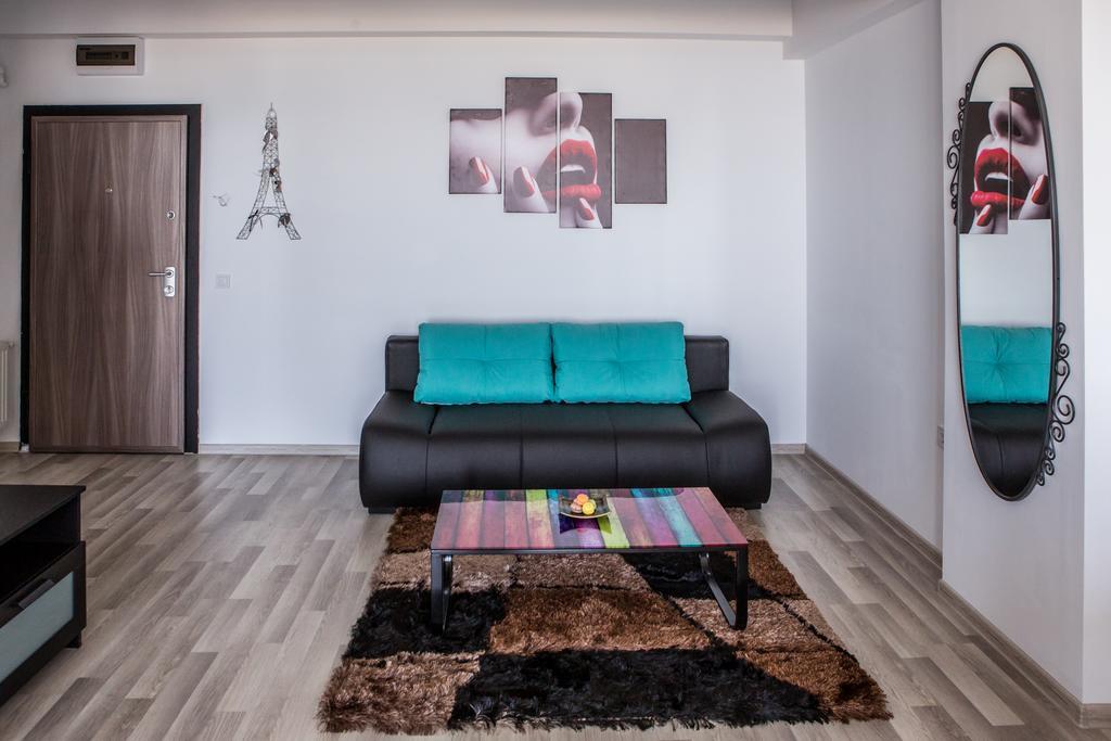 Oasis By The Sea - Summerland Apartment Mamaia Esterno foto