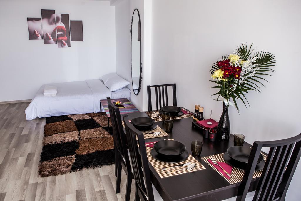 Oasis By The Sea - Summerland Apartment Mamaia Esterno foto